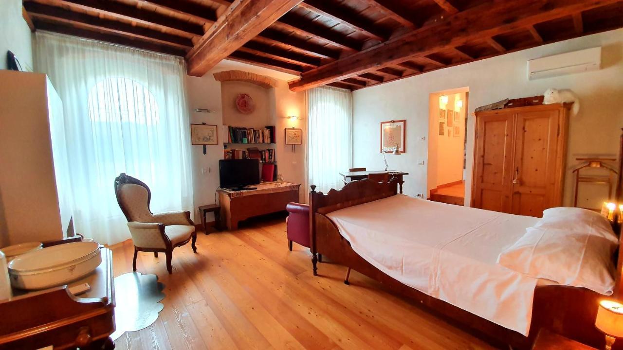 Alla Locanda Del Cinquecento 카스트로카로테르메 외부 사진